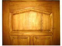 Dveře vchodové - materiál borovice masiv detail